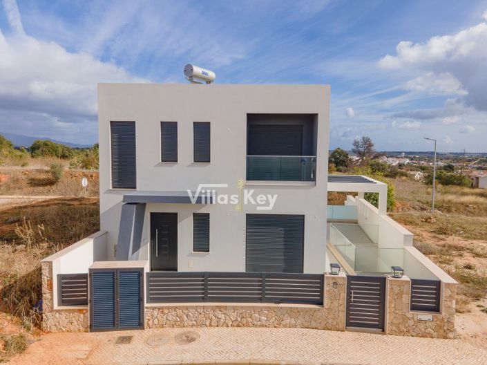 Image No.4-3 Bed House for sale