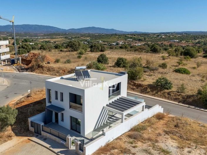 Image No.3-3 Bed House for sale