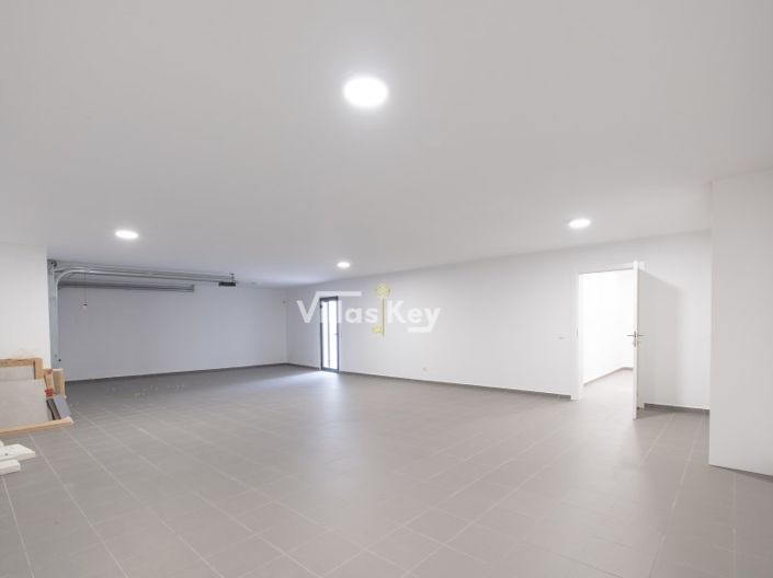 Image No.27-3 Bed House for sale