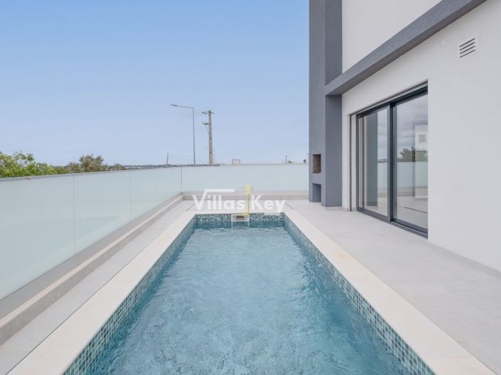 Image No.2-3 Bed House for sale