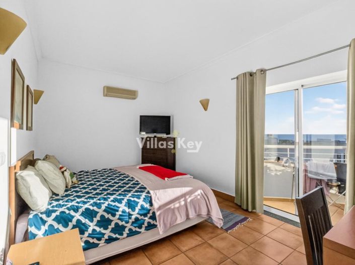 Image No.12-2 Bed Apartment for sale