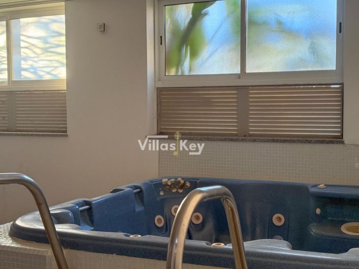 Image No.18-2 Bed Apartment for sale