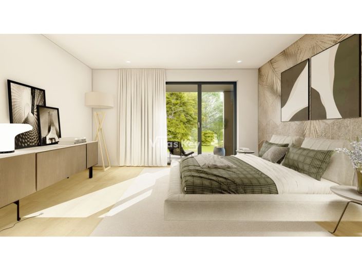 Image No.17-4 Bed House for sale