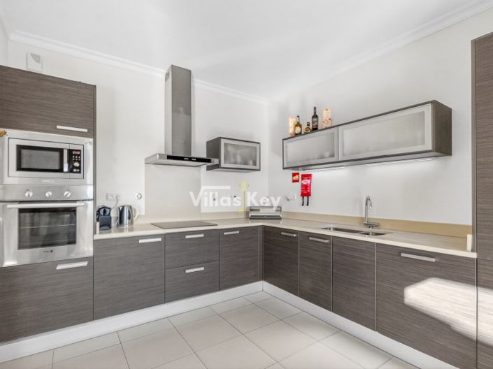 Image No.15-3 Bed House for sale