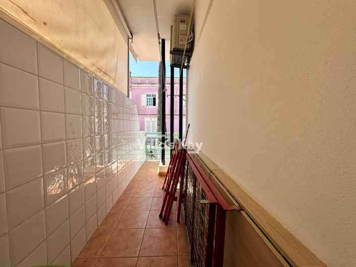 Image No.18-4 Bed House for sale