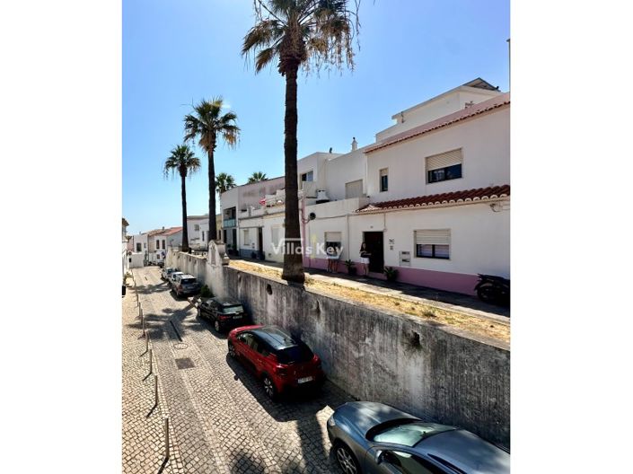 Image No.21-4 Bed House for sale