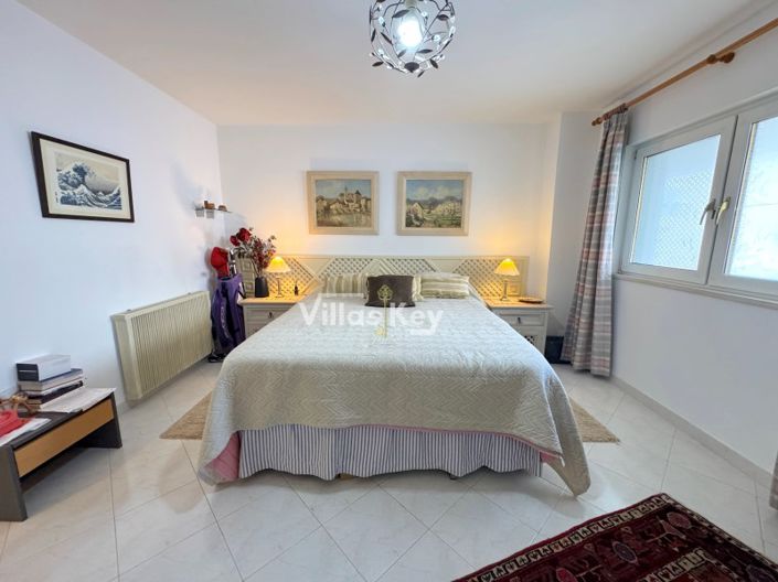 Image No.21-3 Bed Apartment for sale