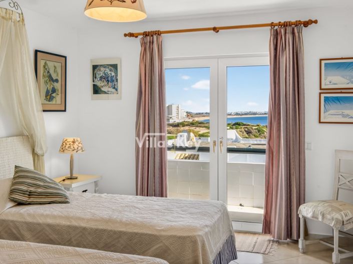 Image No.27-3 Bed Apartment for sale