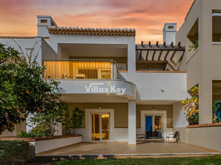 Image No.1-3 Bed House for sale