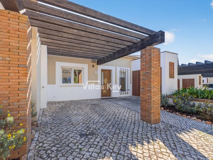 Image No.22-3 Bed House for sale