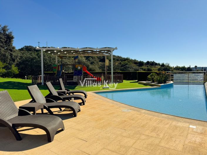 Image No.32-3 Bed House for sale