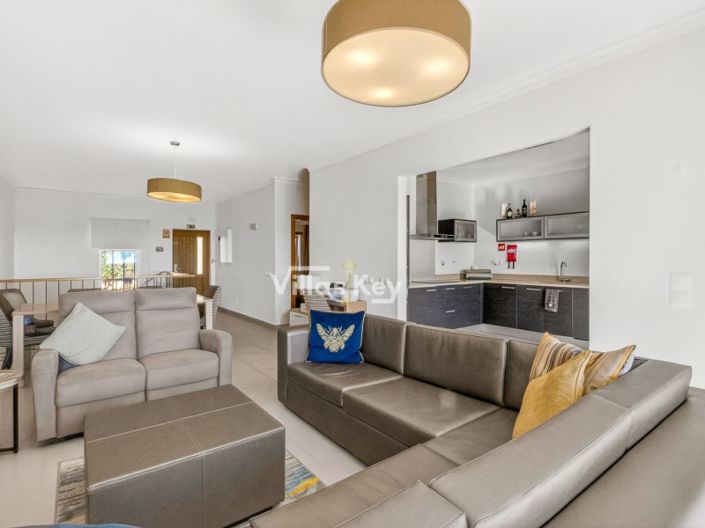 Image No.7-3 Bed House for sale