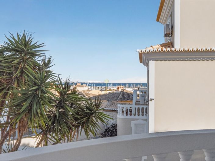 Image No.28-4 Bed House for sale