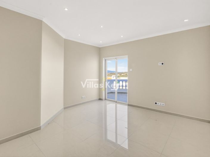 Image No.31-4 Bed House for sale