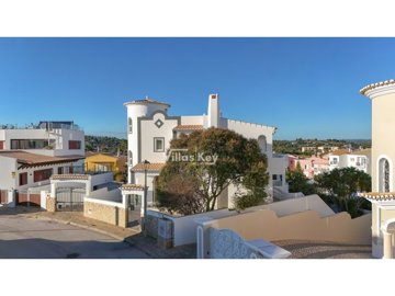 ida737b701-0000-0500-0000-000017e10342