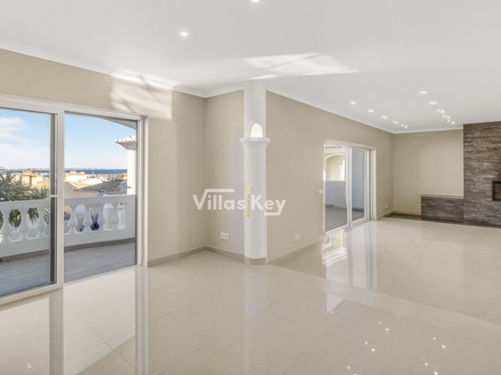 Image No.9-4 Bed House for sale