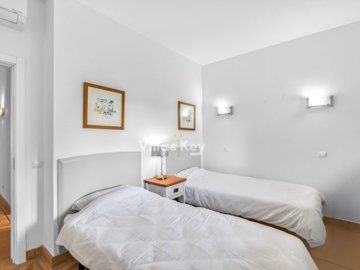 ida410b901-0000-0500-0000-000017e81900