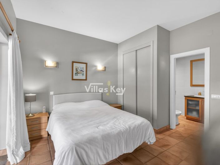 Image No.7-2 Bed Apartment for sale