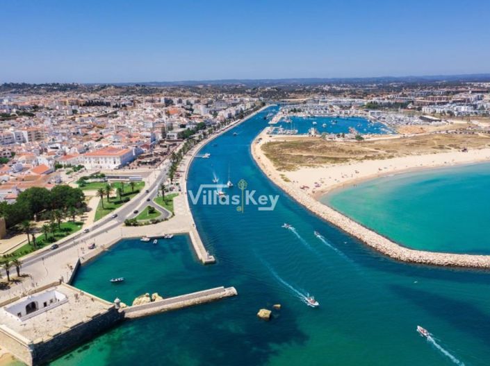 Image No.20-Maison de 4 chambres à vendre à Lagos