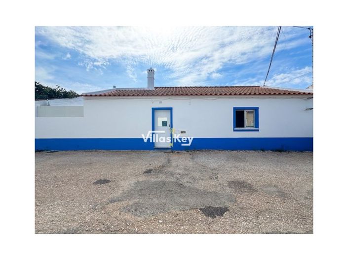 Image No.1-2 Bed House for sale