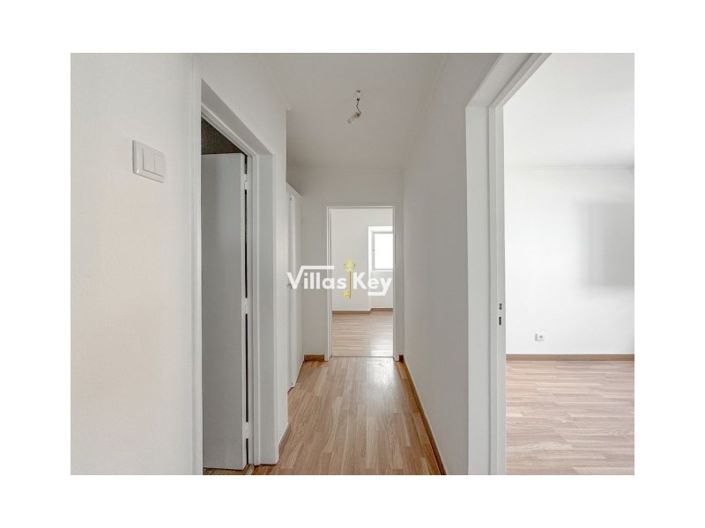 Image No.7-2 Bed House for sale