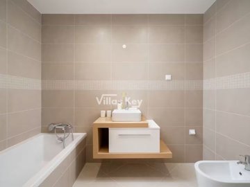 id4690b901-0000-0500-0000-000017f09f9a