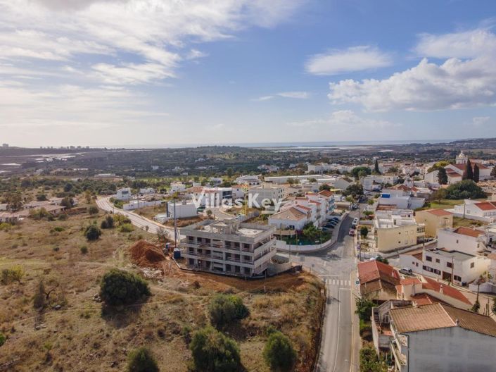 Image No.18-3 Bed Apartment for sale