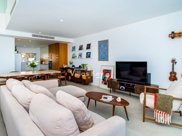 Image No.9-3 Bed House for sale