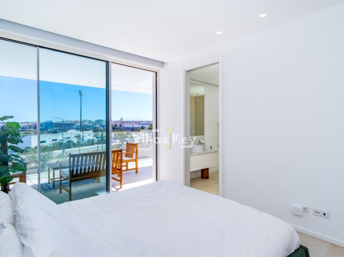 Image No.18-3 Bed House for sale