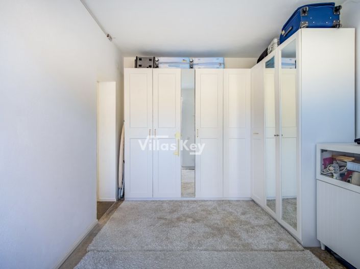 Image No.25-3 Bed House for sale