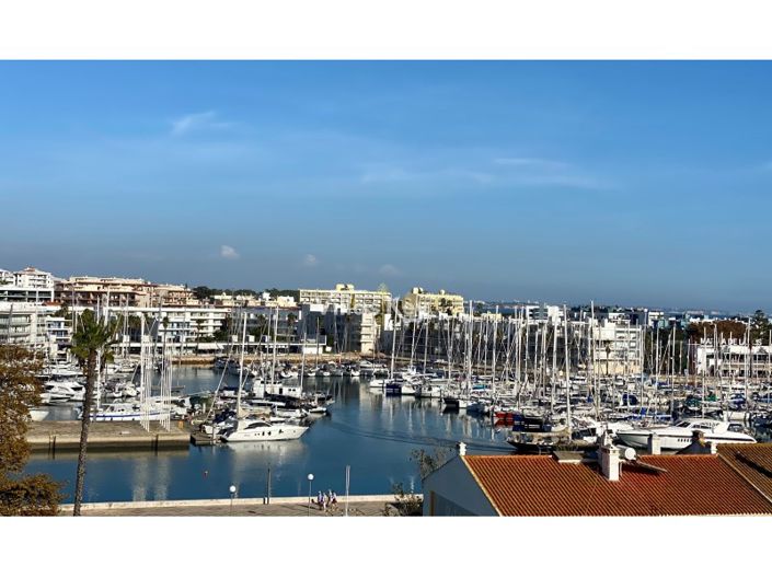 Image No.19-3 Bed Apartment for sale