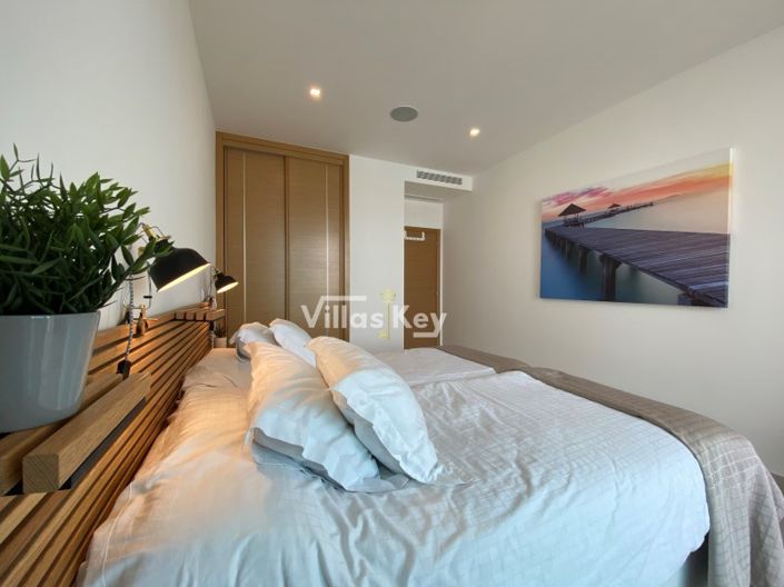 Image No.21-3 Bed Apartment for sale