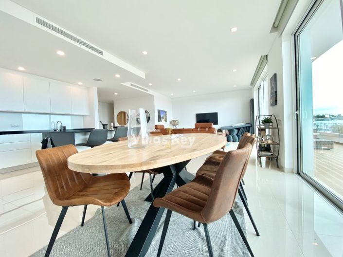 Image No.9-3 Bed Apartment for sale