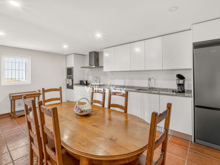 Image No.35-22 Bed Apartment for sale