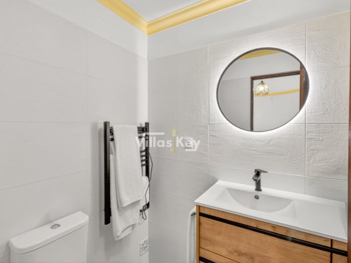 Image No.57-22 Bed Apartment for sale