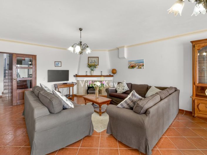 Image No.58-22 Bed Apartment for sale