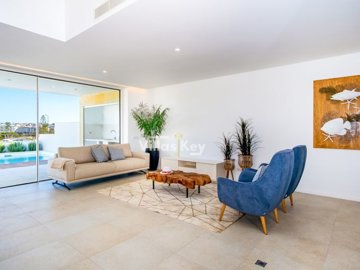 idb16bba01-0000-0500-0000-0000180130f1