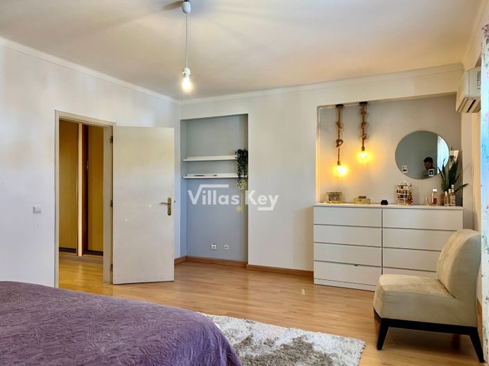 Image No.14-3 Bed Apartment for sale