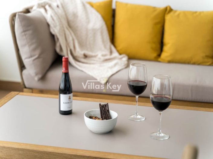 Image No.9-2 Bed Apartment for sale