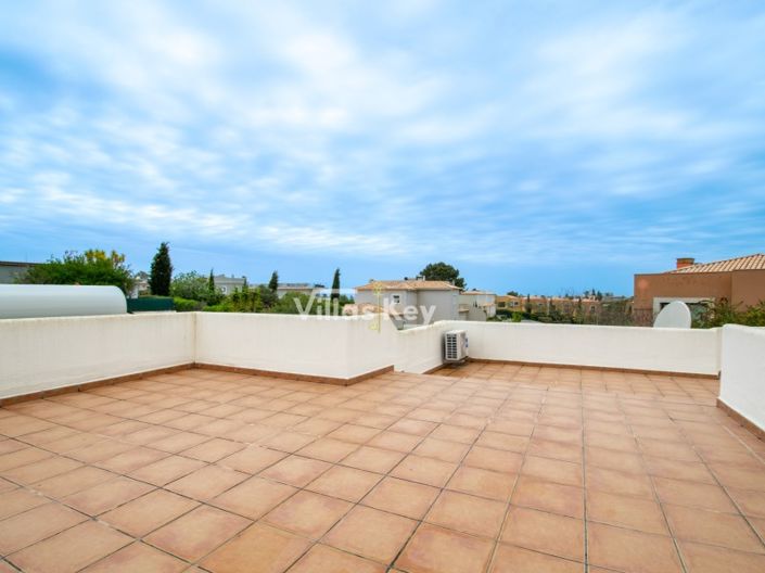 Image No.42-3 Bed House for sale