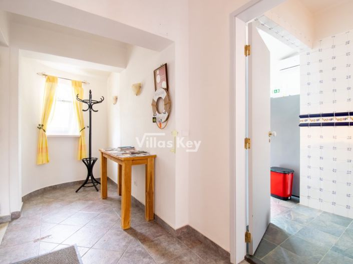 Image No.9-3 Bed House for sale