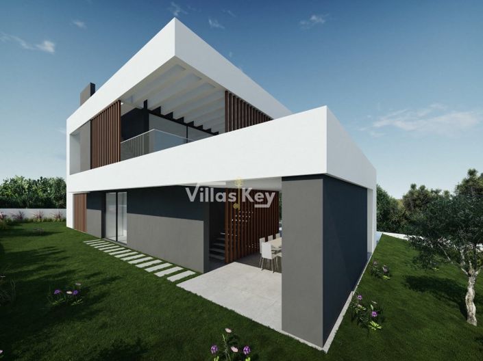 Image No.13-3 Bed House for sale