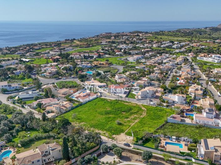 Image No.17-3 Bed House for sale