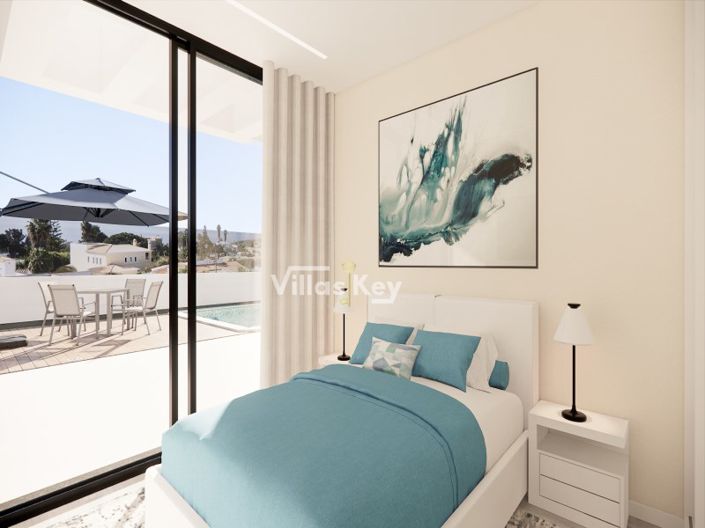 Image No.9-3 Bed House for sale