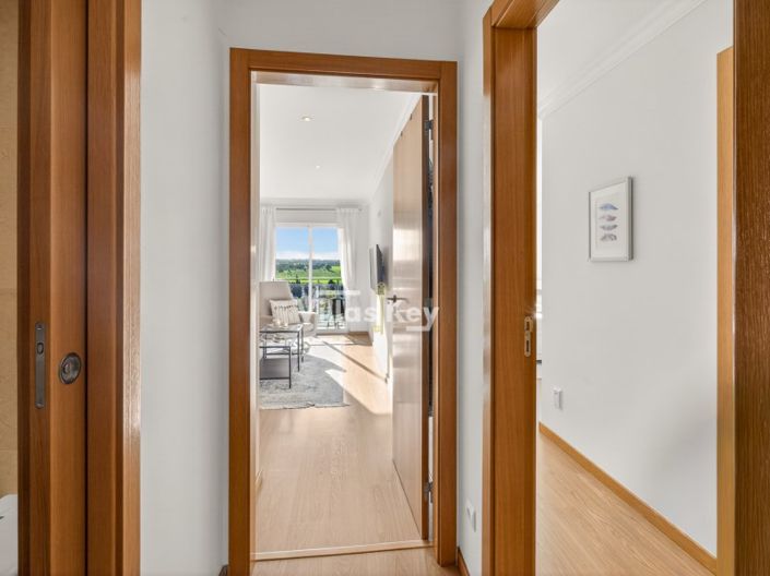 Image No.12-2 Bed Apartment for sale