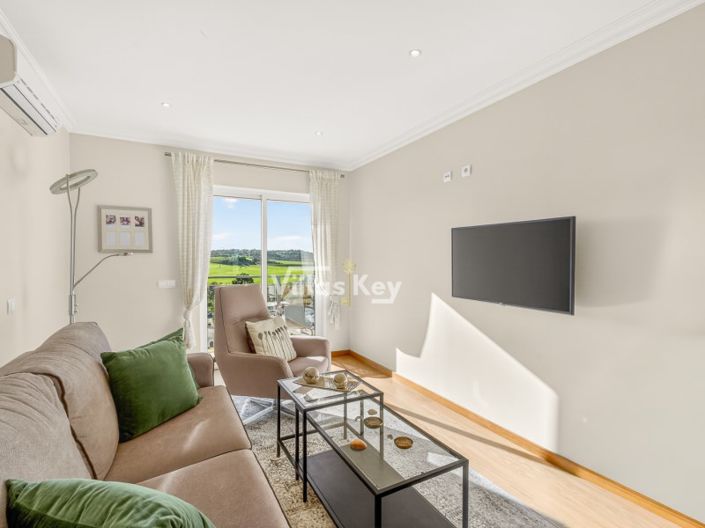 Image No.14-2 Bed Apartment for sale