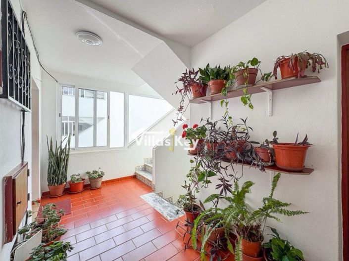 Image No.14-3 Bed Apartment for sale