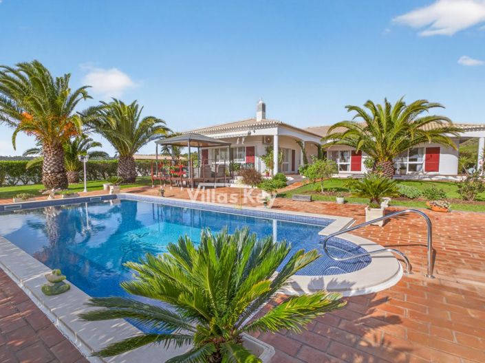 Image No.12-4 Bed Farmhouse for sale