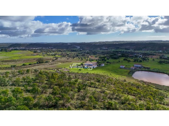 Image No.35-4 Bed Farmhouse for sale