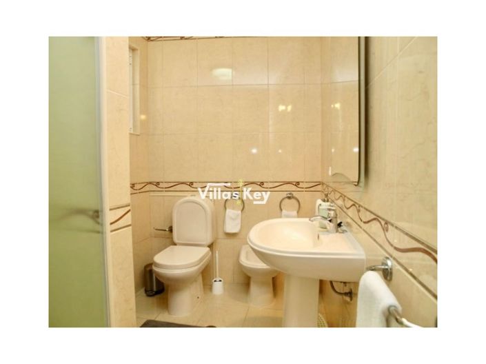 Image No.42-5 Bed Apartment for sale